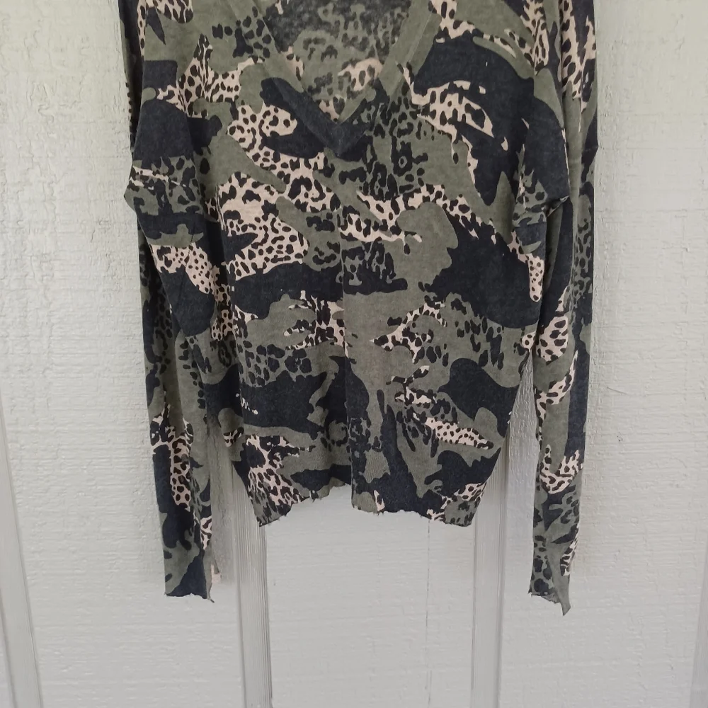 Zadig And Voltaire Brume Cp Cashmere Pullover Size M Camouflage Animal Printed - Picture 4 of 16
